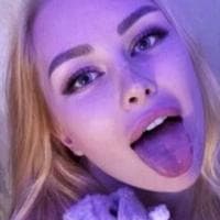 Sienna Lee